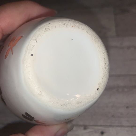 Le Pere Pottery Ivory & Gold Pitcher - Picture 3 of 4